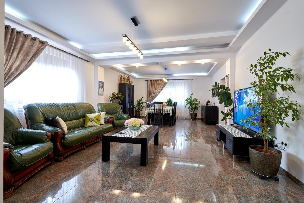 Casa Cu Flori Moisei Hotel Ngoại thất bức ảnh